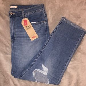Levi’s 724 High Rise Straight Crop Jeans